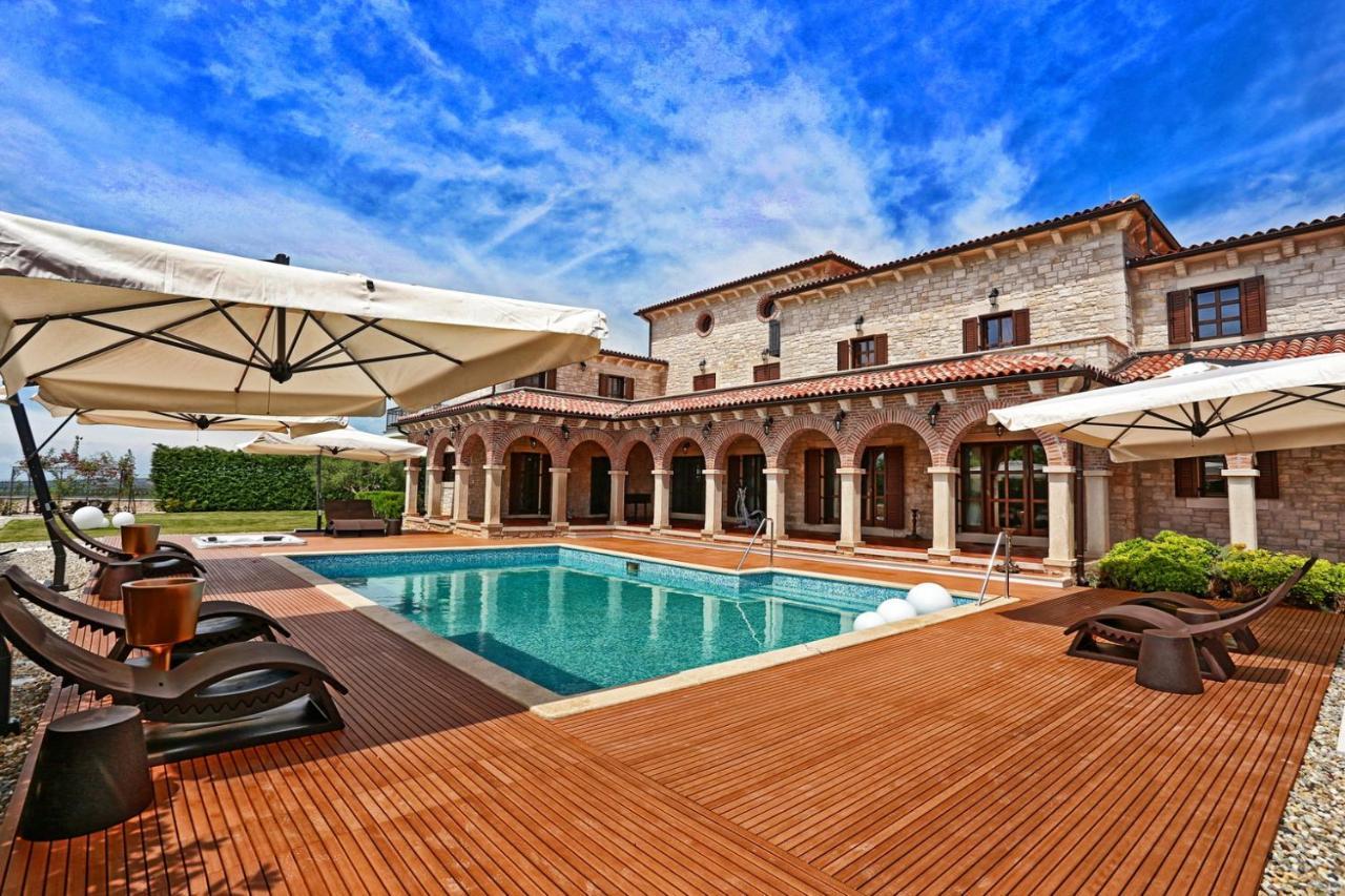 Villa Carolus-Luxurious Istrian Villa Barat  Exteriér fotografie