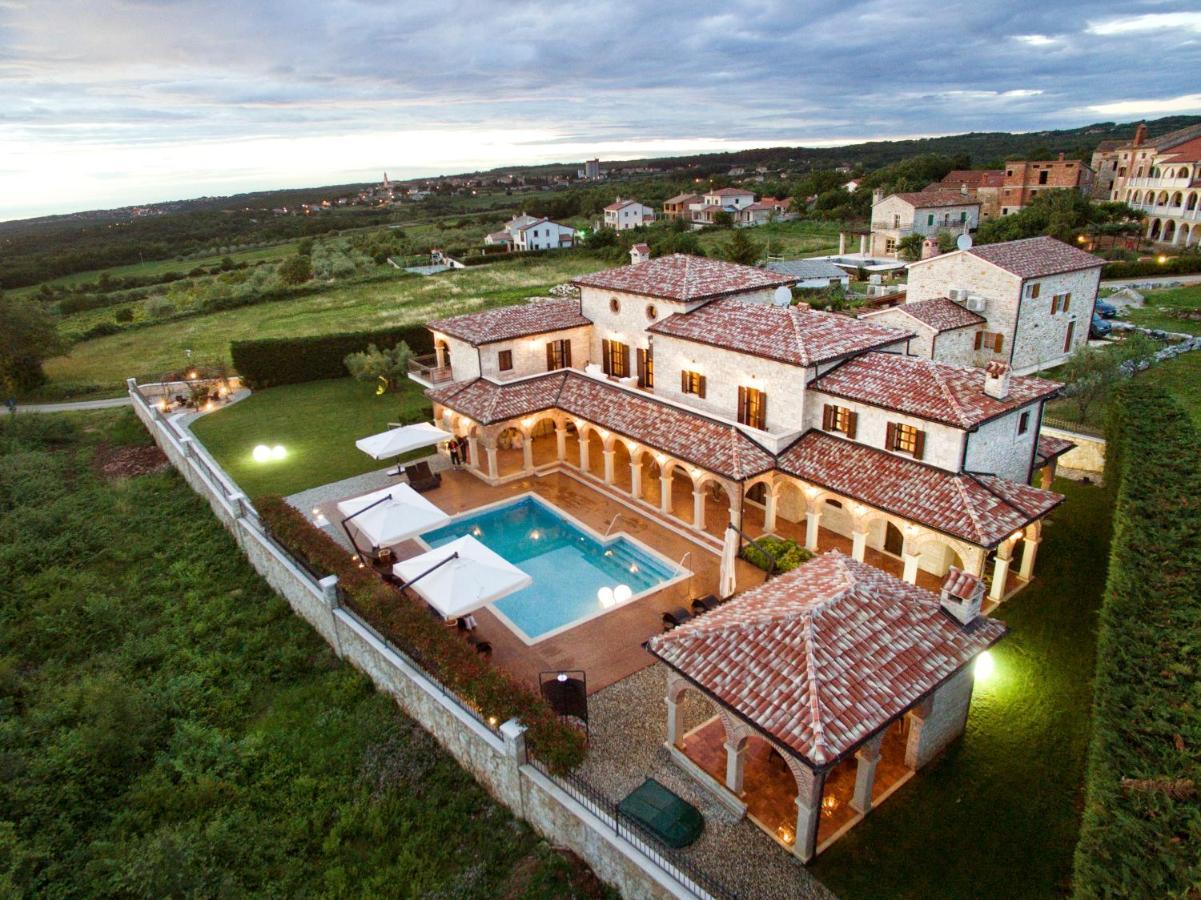 Villa Carolus-Luxurious Istrian Villa Barat  Exteriér fotografie