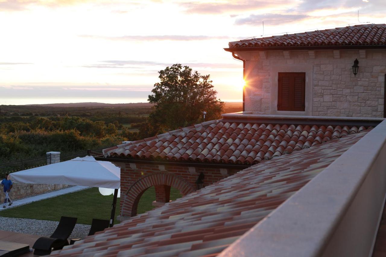 Villa Carolus-Luxurious Istrian Villa Barat  Exteriér fotografie