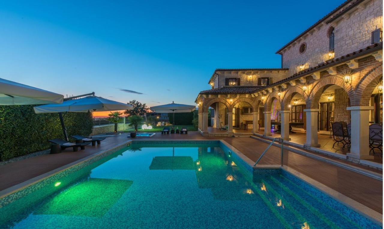 Villa Carolus-Luxurious Istrian Villa Barat  Exteriér fotografie