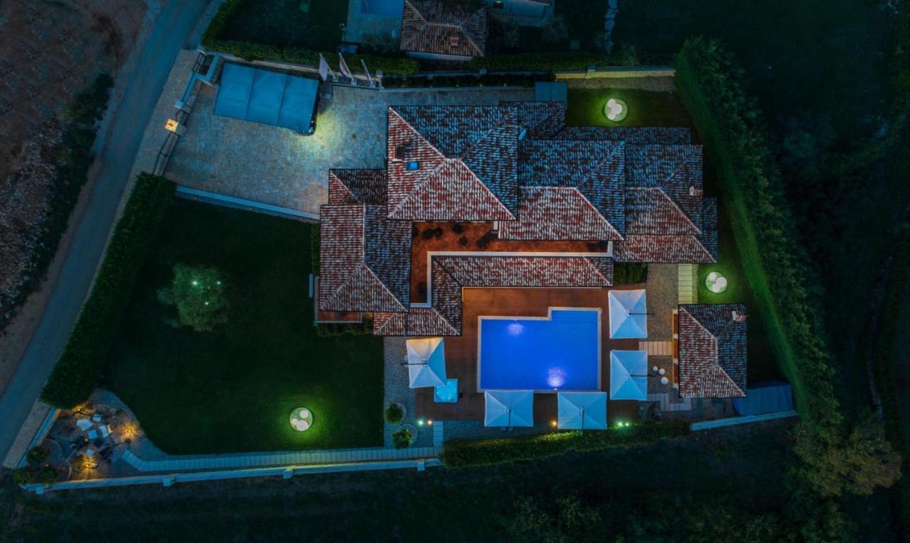 Villa Carolus-Luxurious Istrian Villa Barat  Exteriér fotografie