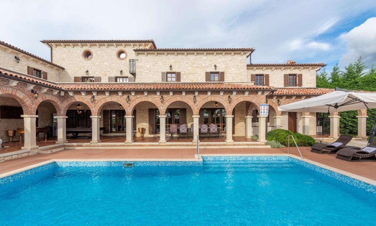 Villa Carolus-Luxurious Istrian Villa Barat  Exteriér fotografie