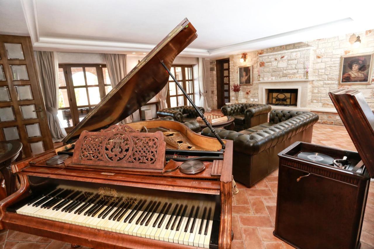 Villa Carolus-Luxurious Istrian Villa Barat  Exteriér fotografie