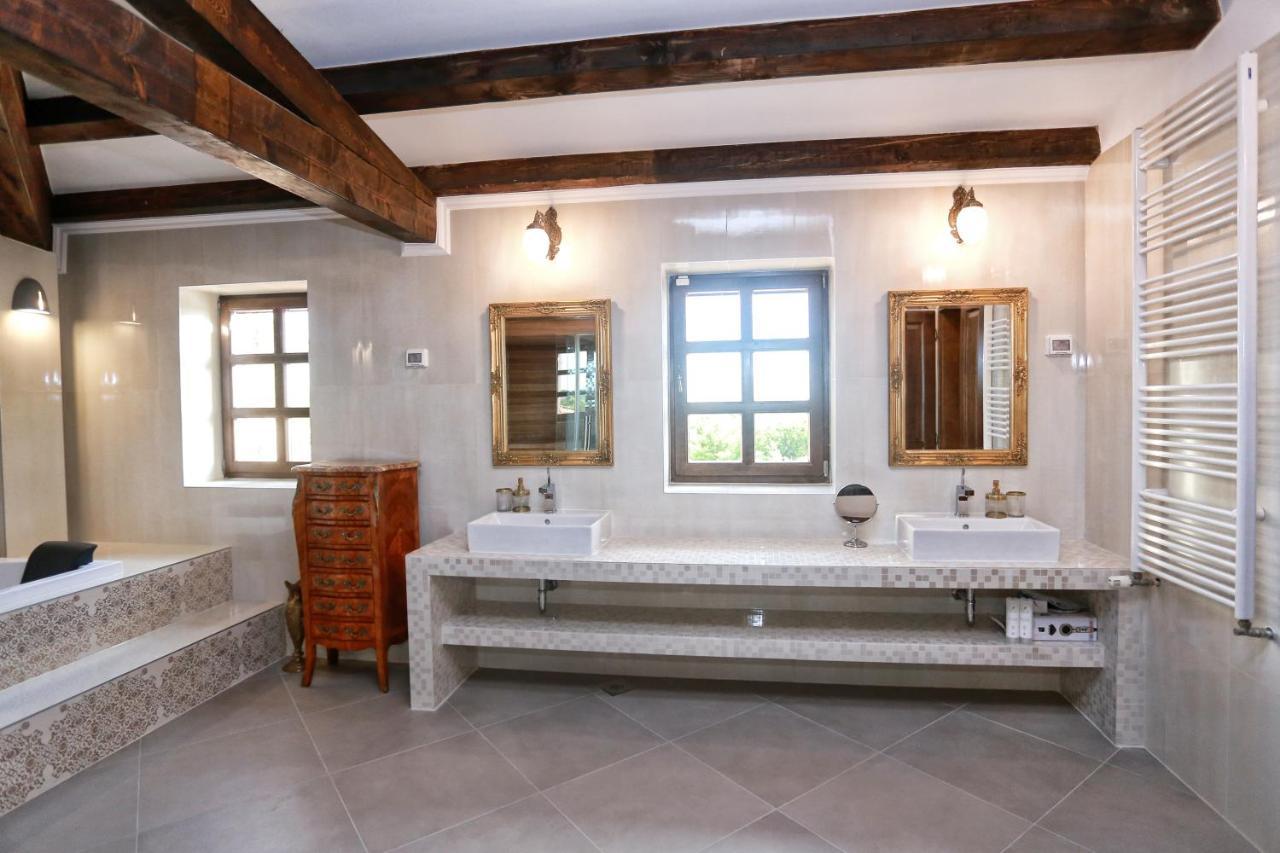 Villa Carolus-Luxurious Istrian Villa Barat  Exteriér fotografie